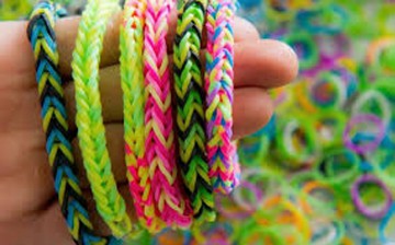 Elastice contrafăcute, confiscate în Portul Constanţa